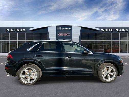 2023 Audi Q8 55 Premium Plus