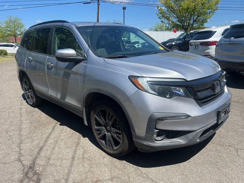 Gray 2022 Honda Pilot AWD Special Edition