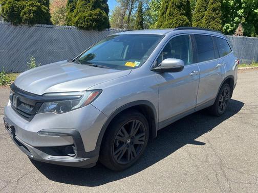 Gray 2022 Honda Pilot AWD Special Edition
