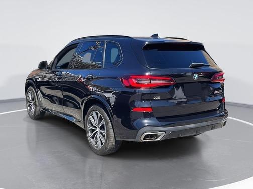 2023 BMW X5 M50i