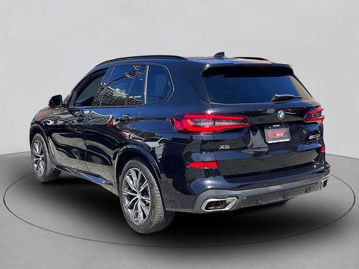 2023 BMW X5 M50i
