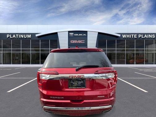 2022 GMC Acadia Denali