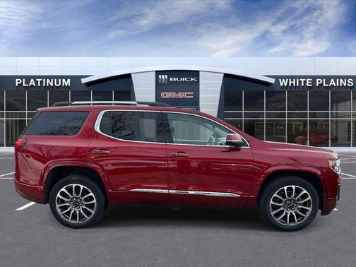 2022 GMC Acadia Denali