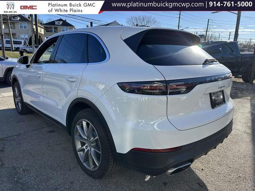 2023 Porsche Cayenne Platinum Edition