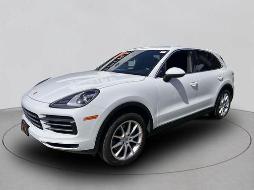 2023 Porsche Cayenne Platinum Edition