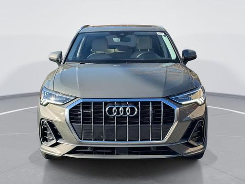2024 Audi Q3 Premium 45 TFSI S line quattro Tiptronic
