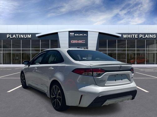 Wind Chill Pearl 2022 Toyota Corolla SE