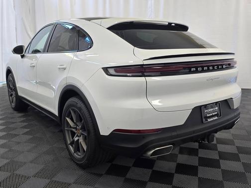 2025 Porsche Cayenne 