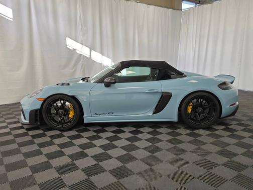 2025 Porsche 718 Spyder 