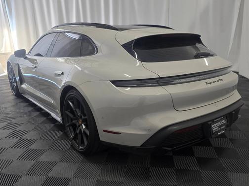 Chalk 2025 Porsche Taycan