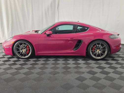 Ruby Star Neo 2025 Porsche 718 Cayman