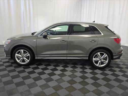 2023 Audi Q3 Premium Plus 45 TFSI S line quattro Tiptronic