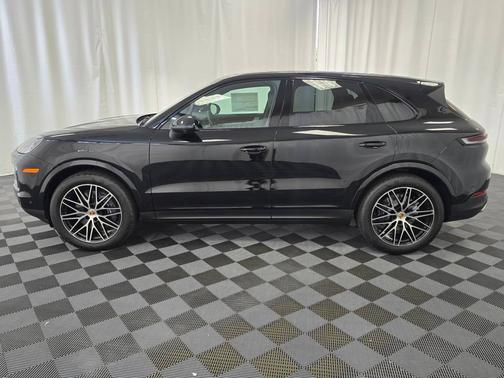 2025 Porsche Cayenne 