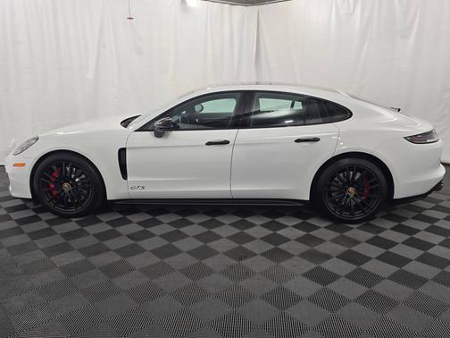 Carrara White Metallic 2023 Porsche Panamera