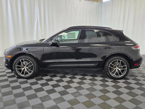 2025 Porsche Macan 