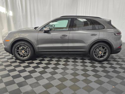 2025 Porsche Cayenne 