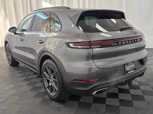2025 Porsche Cayenne 