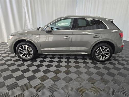 2024 Audi Q5 Premium 45 TFSI S line quattro