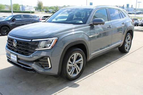 2024 Volkswagen Atlas Cross Sport 2.0T SEL R-Line