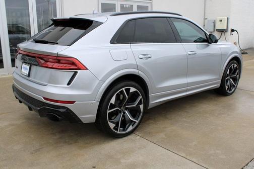 2022 Audi RS Q8 4.0T quattro