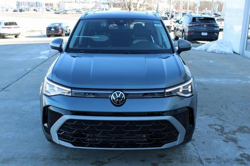 2025 Volkswagen Taos 1.5T SEL