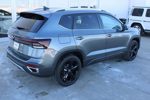 2025 Volkswagen Taos 1.5T SEL