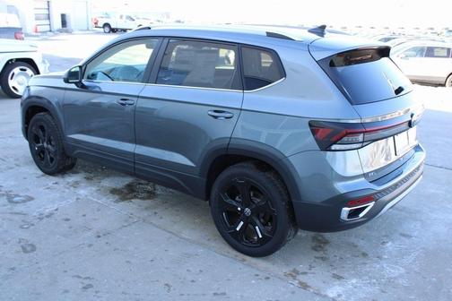 2025 Volkswagen Taos 1.5T SEL