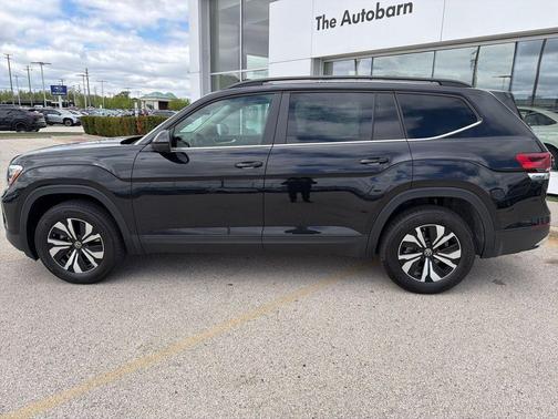 Black 2026 Volkswagen Atlas 2.0T SE