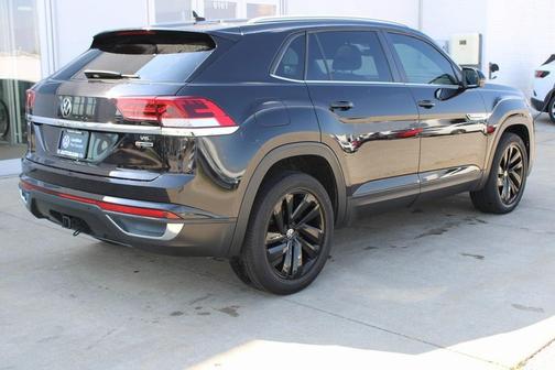 2022 Volkswagen Atlas Cross Sport 3.6L V6 SE w/Technology