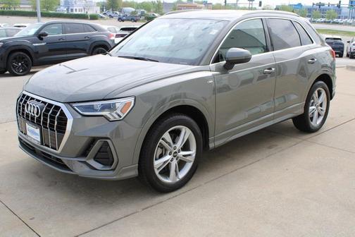 2022 Audi Q3 45 S line Premium Plus
