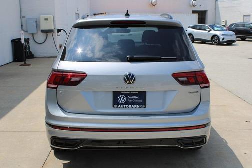 2024 Volkswagen Tiguan 2.0T SE R-Line Black