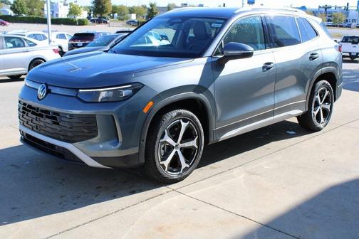 2025 Volkswagen Tiguan 2.0T SE