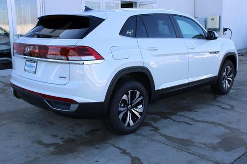 2026 Volkswagen Atlas Cross Sport 2.0T SE