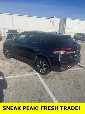 2023 Volkswagen Atlas Cross Sport 2.0T SE