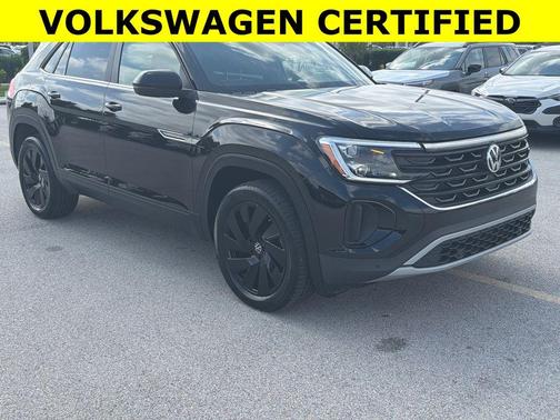 Deep Black Pearl Effect 2025 Volkswagen Atlas Cross Sport 2.0T SE w/Technology