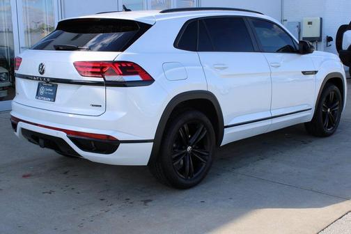 2023 Volkswagen Atlas Cross Sport 3.6 V6 SEL R-Line Black