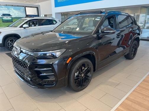2025 Volkswagen Tiguan 2.0T SE R-Line Black