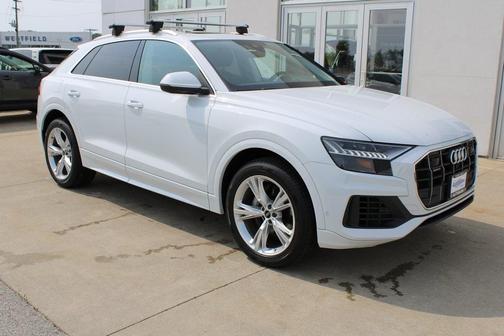 2023 Audi Q8 55 Premium