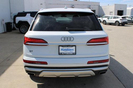2025 Audi Q7 45 Premium