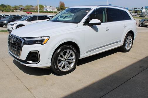2025 Audi Q7 45 Premium