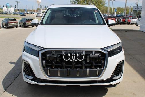 2025 Audi Q7 45 Premium