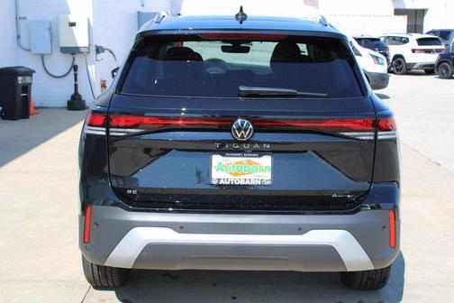 2025 Volkswagen Tiguan 2.0T SE
