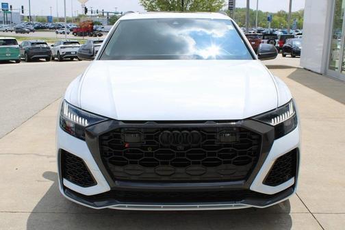 2023 Audi RS Q8 4.0T quattro