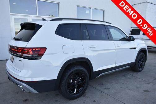 2025 Volkswagen Atlas 2.0T Peak Edition