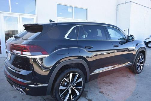 2025 Volkswagen Atlas Cross Sport 2.0T SEL Premium R-Line