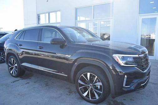 2025 Volkswagen Atlas Cross Sport 2.0T SEL Premium R-Line