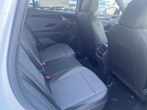 2025 Volkswagen Tiguan 2.0T SE R-Line Black