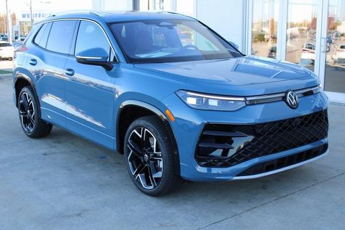 2026 Volkswagen Tiguan 2.0T SEL R-Line