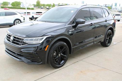2024 Volkswagen Tiguan 2.0T SE R-Line Black