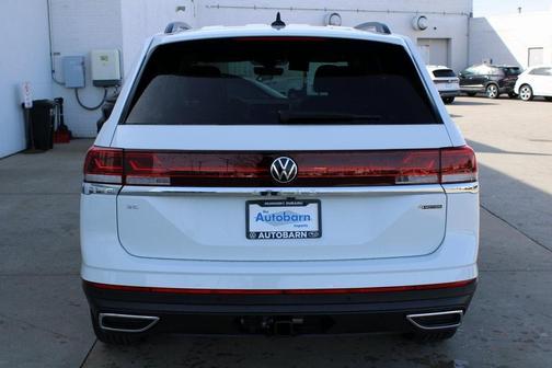 2025 Volkswagen Atlas 2.0T SE